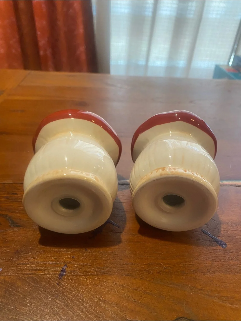 Mushroom salt and pepper shakers